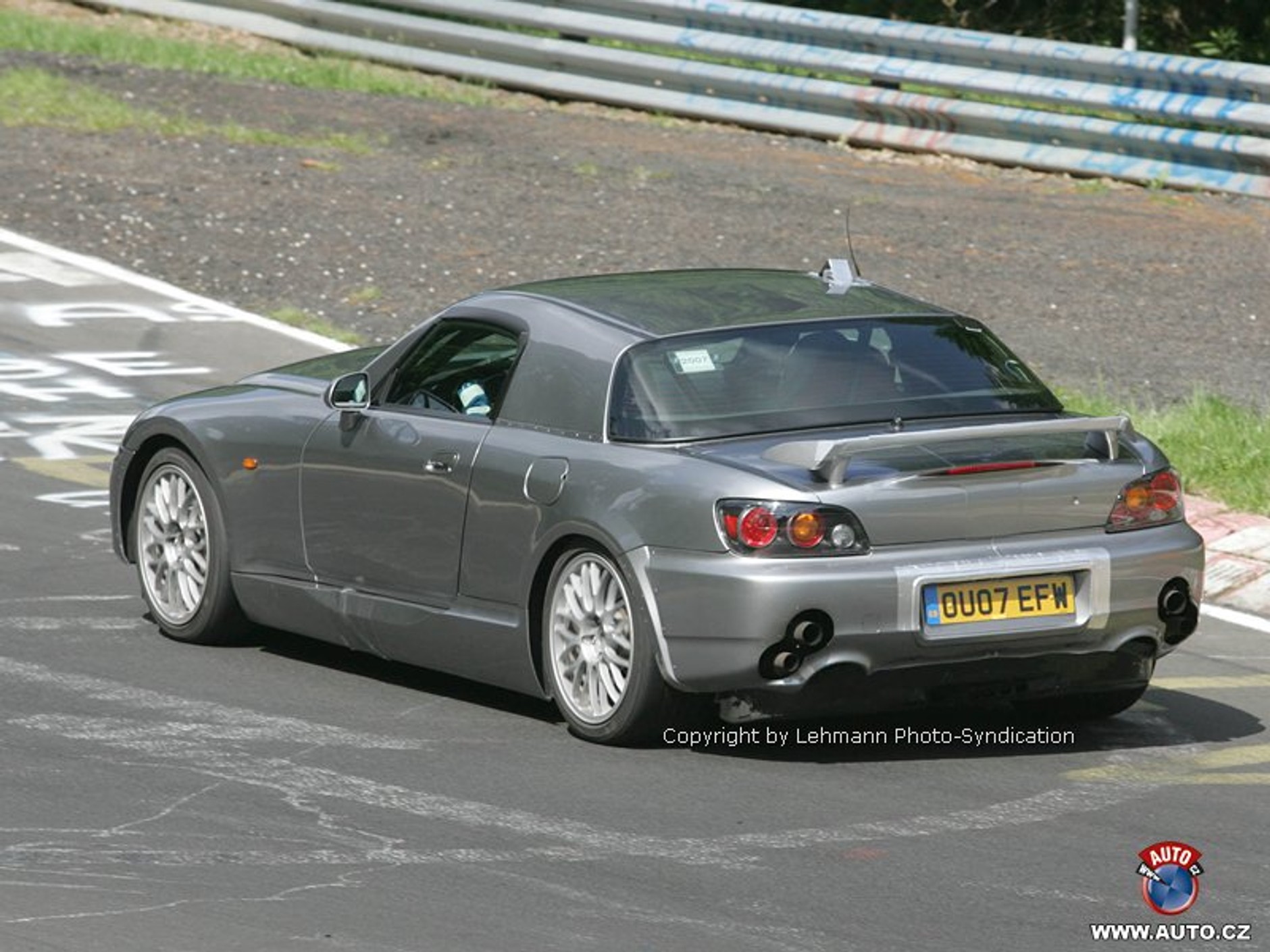 Zdjęcia szpiegowskie: Honda NSX przyłapana na Nürburgringu