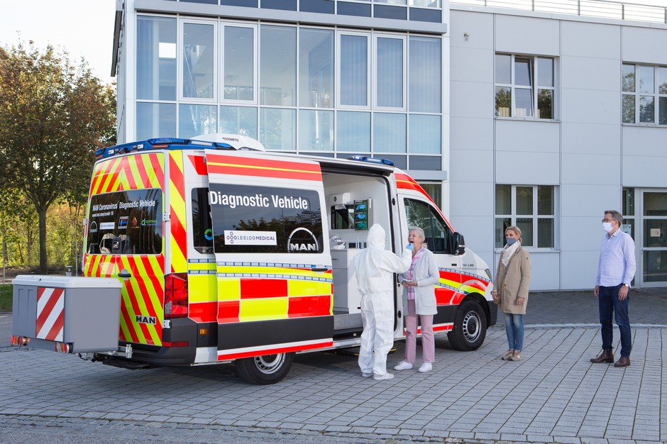 MAN TGE - samochód do testów na obecność koronawirusa