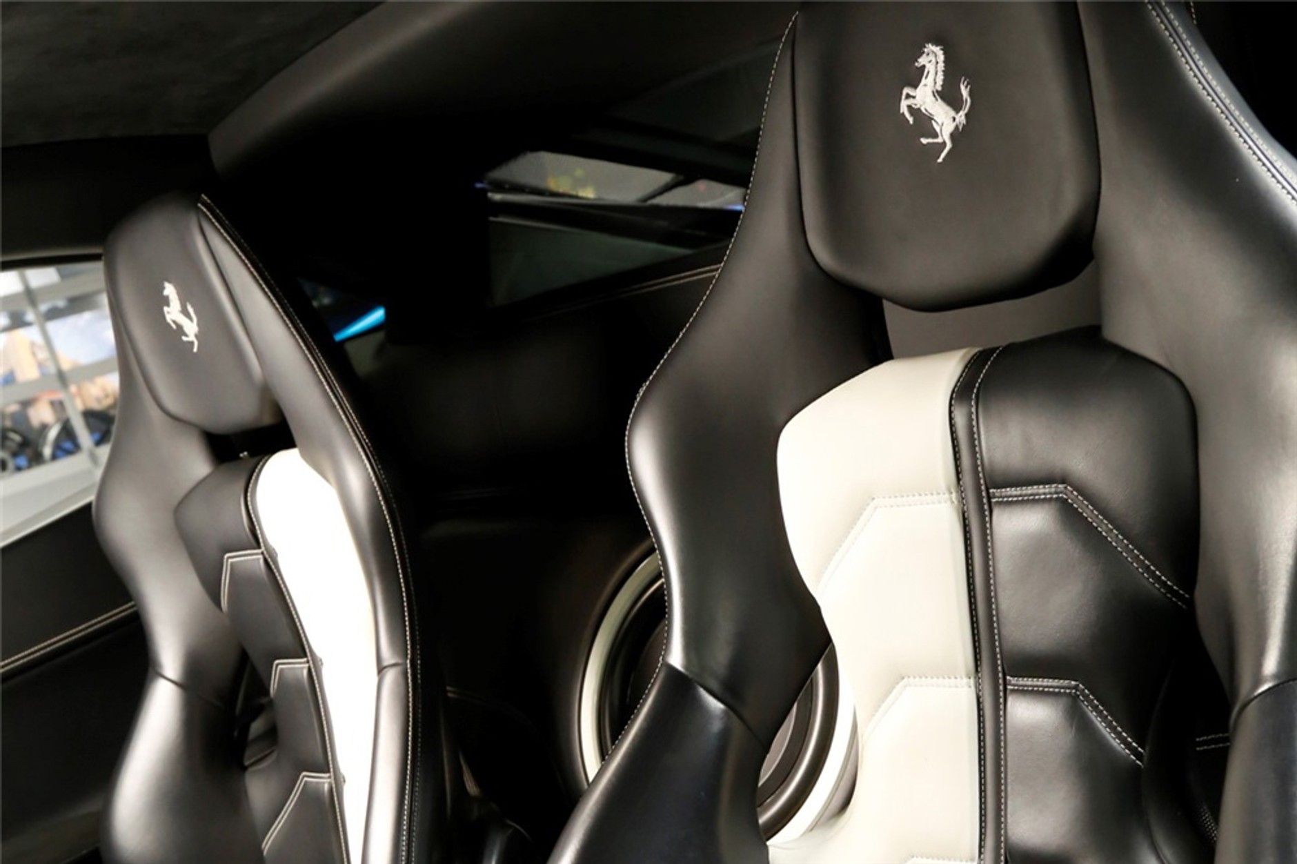 Ciekawostka z ogłoszenia: Ferrari 458 Liberty Walk Justina Biebera