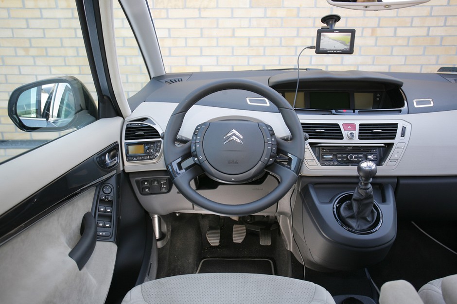 5 minivanów w teście czytelników - Który okaże się najlepszy dla rodziny Toyota Verso, Mazda 5, Opel Zafira, Renault Scenic czy Citroen C4 Picasso?