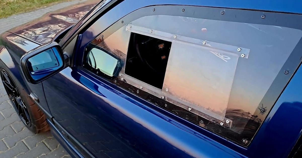 Kierowca BMW nie chciał spotkania z policjantami