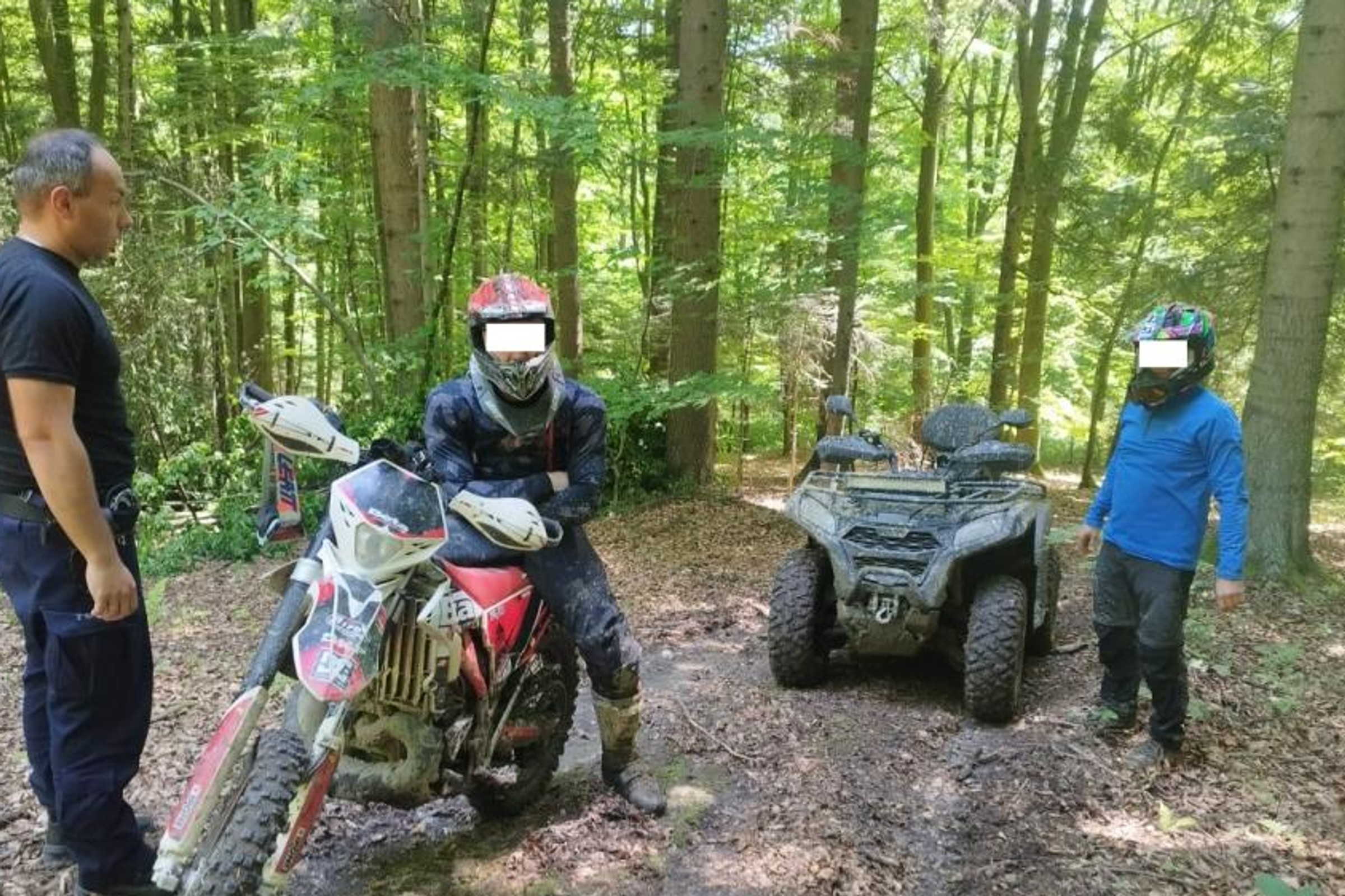 Nowe przepisy mają chronić lasy przed hałasem motocykli i quadów. RPO już wskazuje na niekonstytucyjność