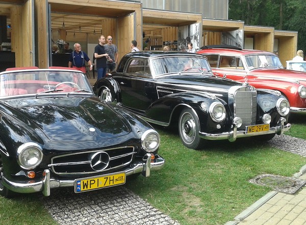 Oblężona Stacja Mercedes