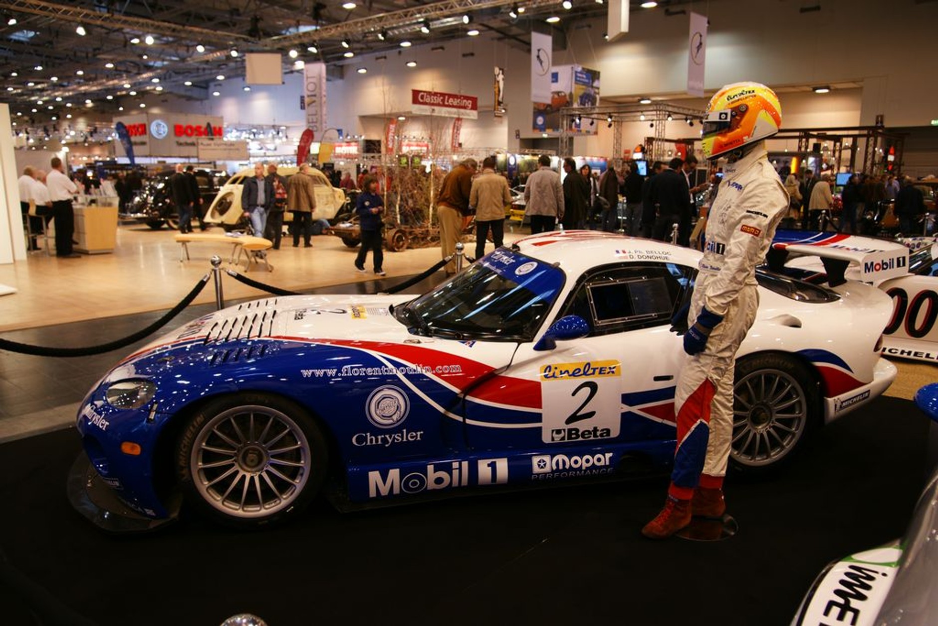 Techno Classica Essen 2010: targi rekordów - zaprzeczenie kryzysu w motoryzacji (galeria)