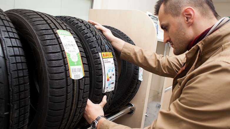 Jak wybrać najlepsze opony? Na pewno nie po etykiecie!