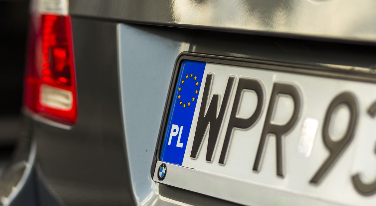 Czy rozszyfrujesz polskie tablice rejestracyjne? Pytamy o duże miasta, ale łatwo nie będzie