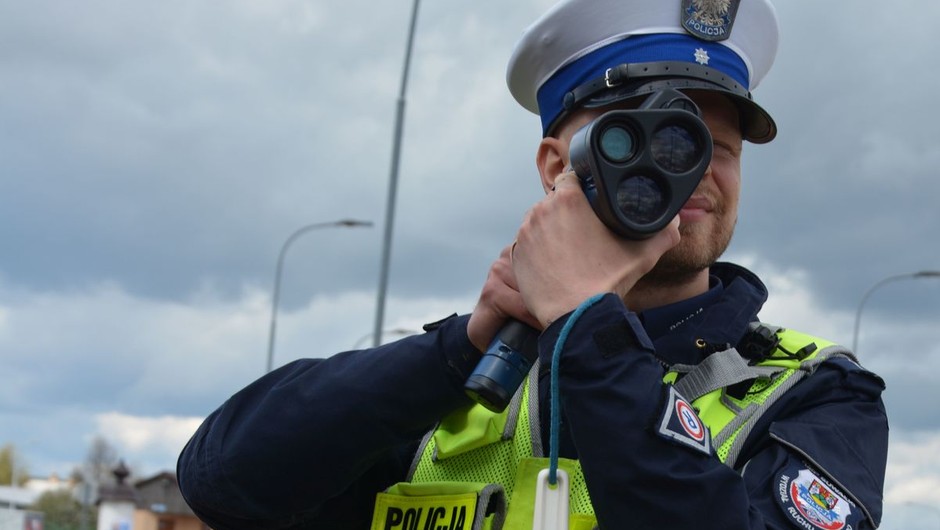 Policjanci złapali dwóch kierowców. Obaj już nie mają prawa jazdy