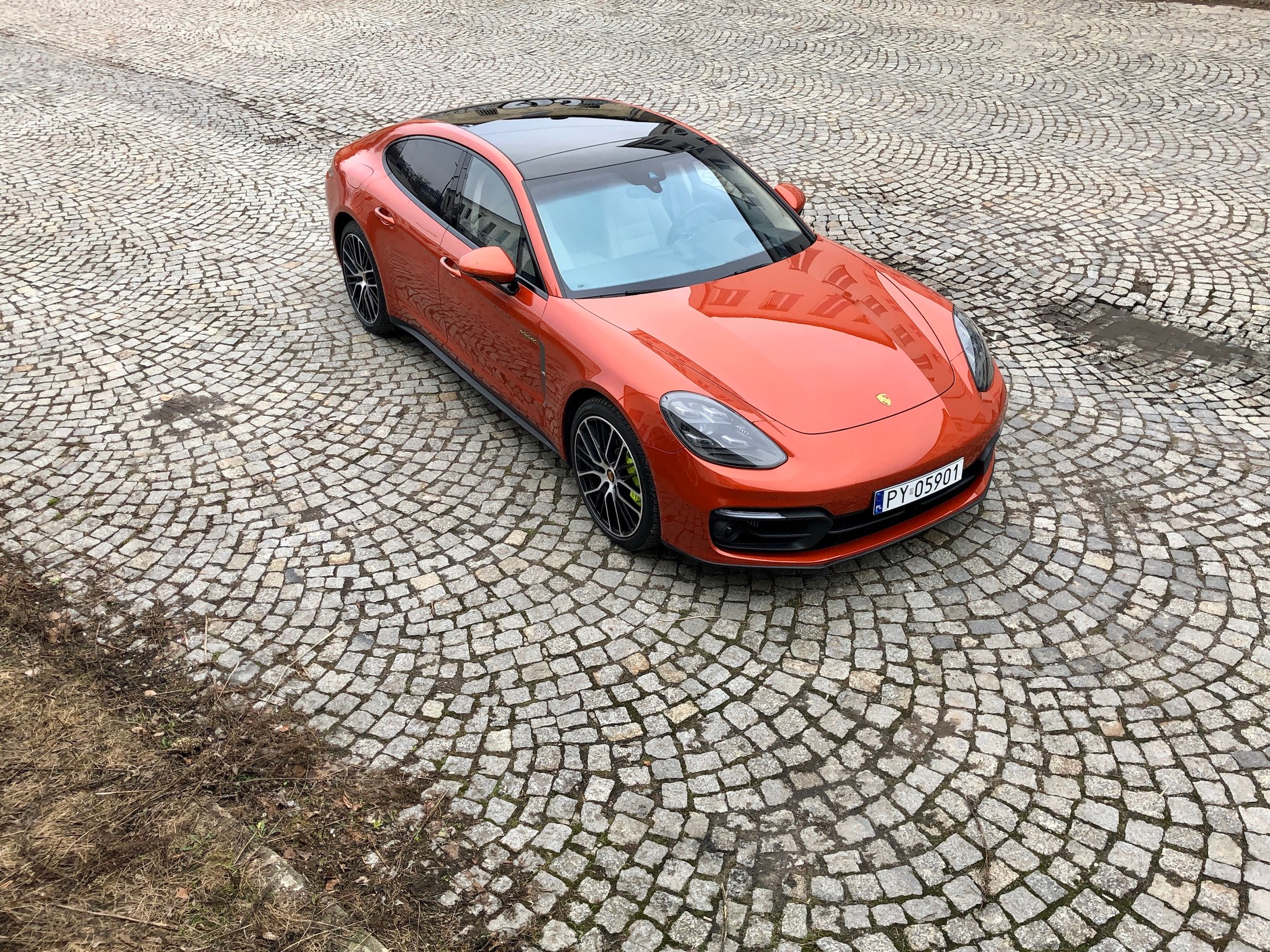 Porsche Panamera 4 E-Hybrid Platinum Edition