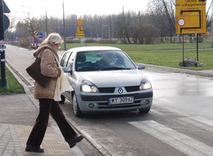 Co zmienia wyspa na przejściu dla pieszych? Decyduje o wysokim mandacie