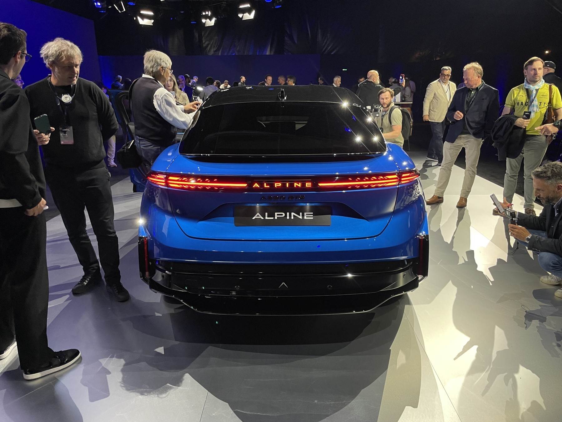 Alpine A390