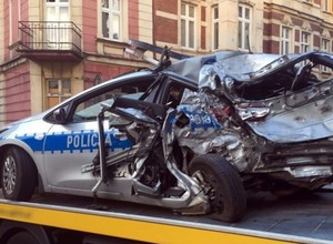 Naprawy dla policji nawet 30 000 razy taniej niż dla klienta z ulicy. Jak to możliwe?