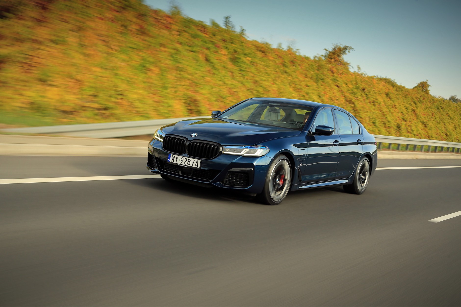 BMW 545e xDrive (2021, G30 LCI)