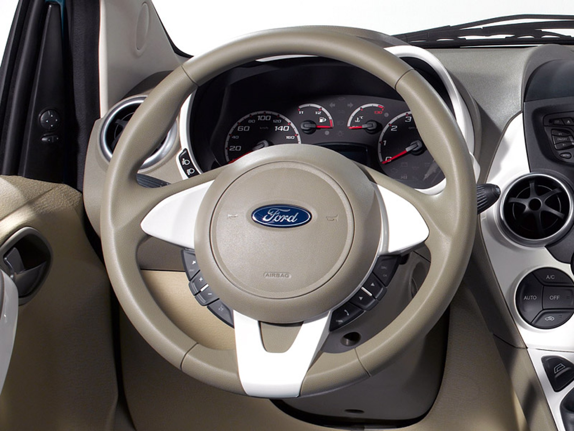 Ford: pierwszy egzemplarz Ka jutro zjedzie z taśmy