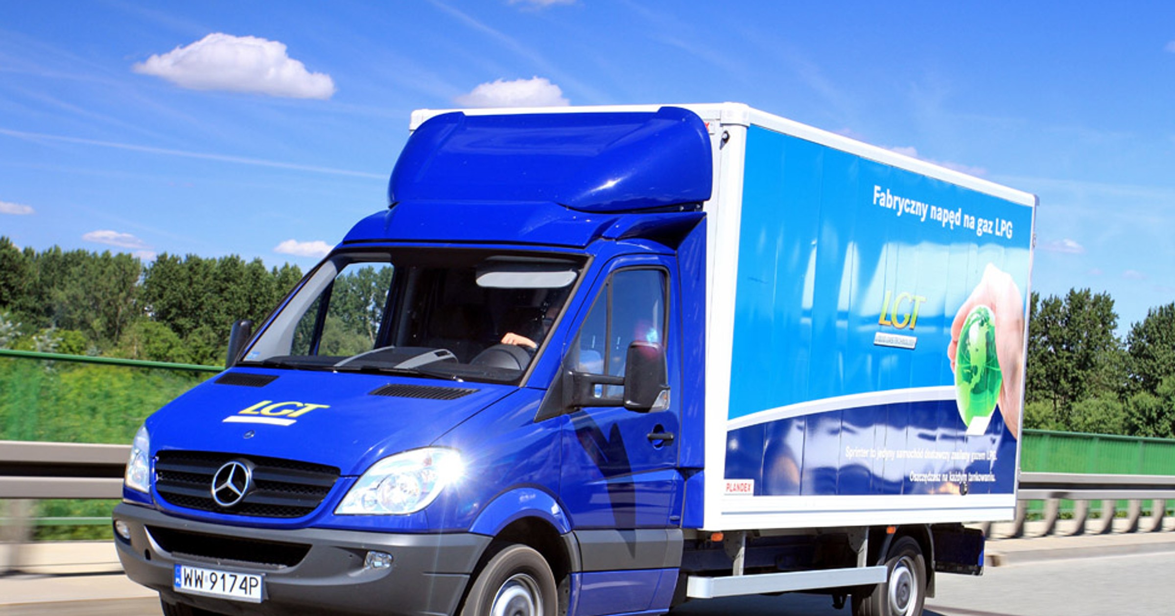 Mercedes Sprinter 316 LGT: dostawczak na gaz