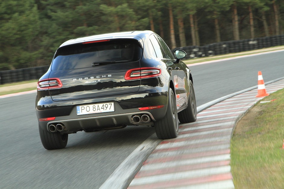 Porsche Macan S test