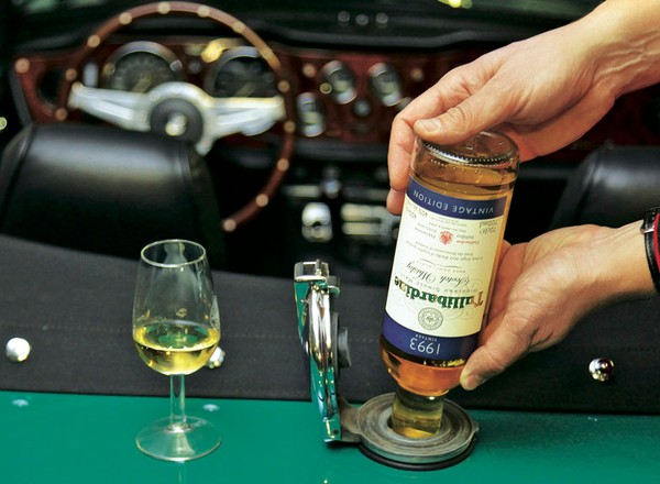 Samochód na whisky?