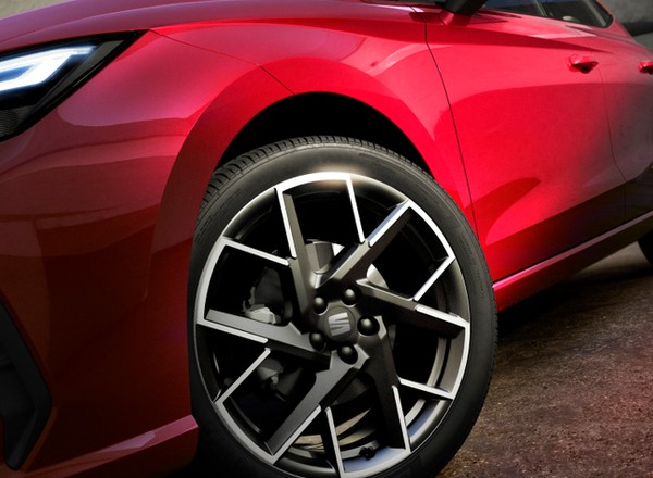 Nowy Seat Ibiza ma już polskie ceny. Poniżej 80 tys. zł za silnik 1.0. Jest też 1.5 TSI