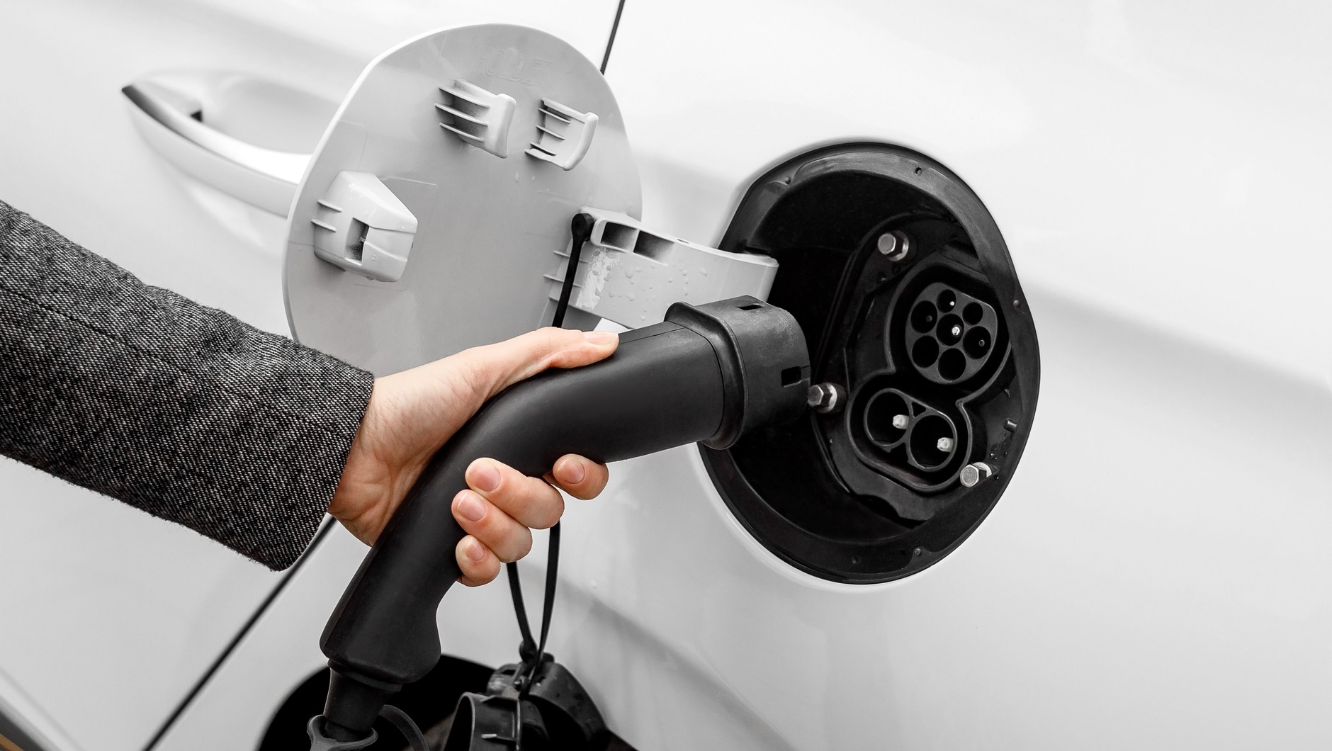 W Skandynawii o ładowanie samochodu elektrycznego jest już łatwiej niż o tankowanie benzyny.