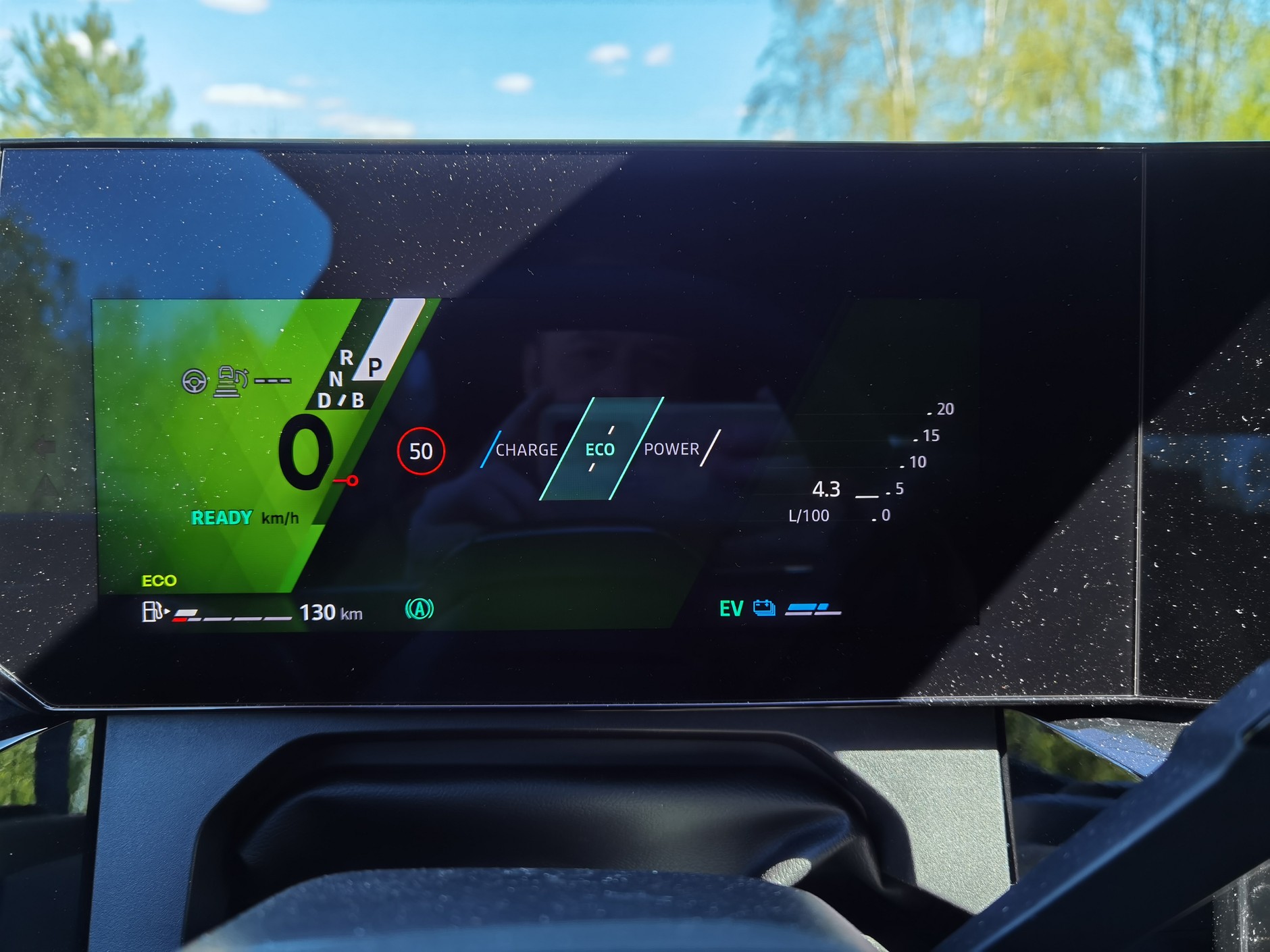 Renault Clio E-Tech 2026. Takie spalanie komputer pokładowy pokazywał po ok. 300 przejechanych kilometrach