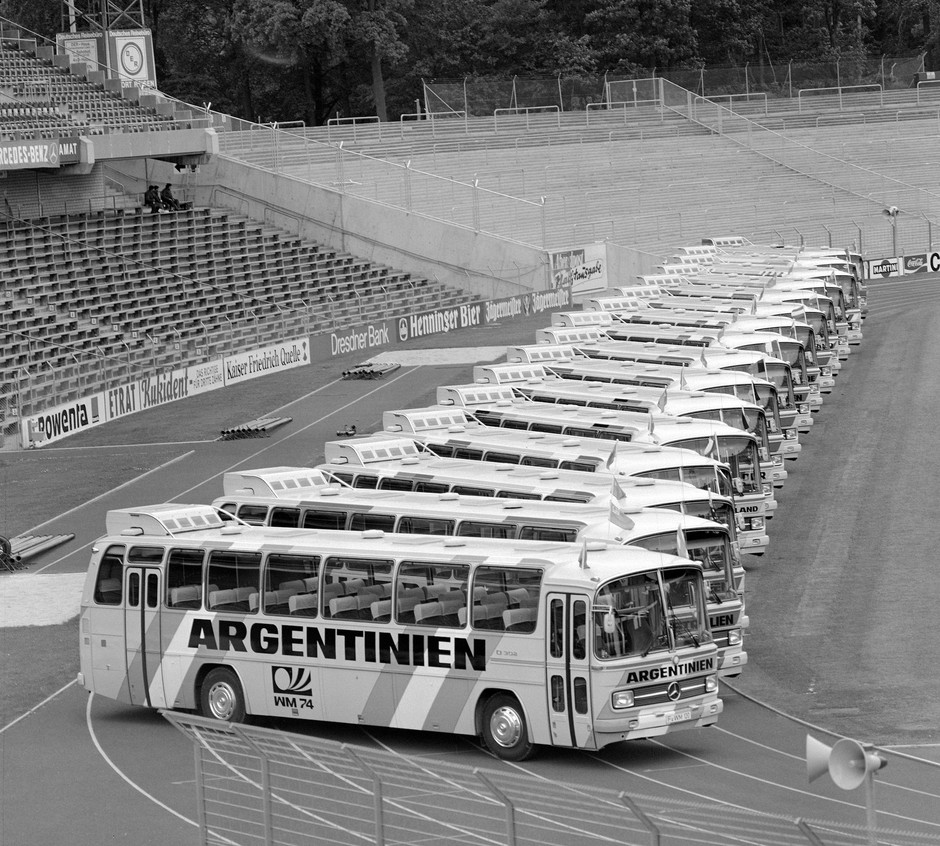 Mercedes O 302 – mundialowy model autokaru w RFN, 1974