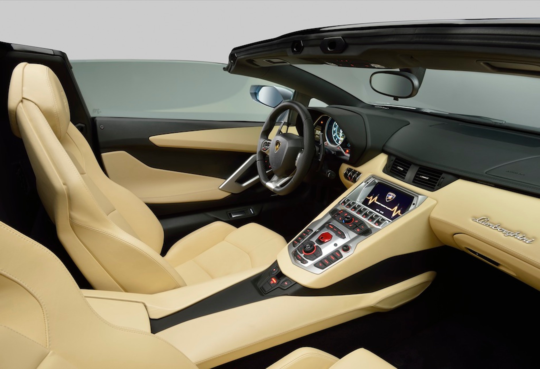 Lamborghini Aventador LP 700-4 Roadster