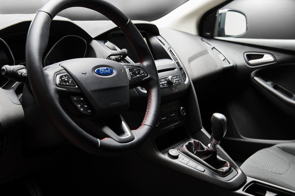 Ford Focus Red/Black Edition