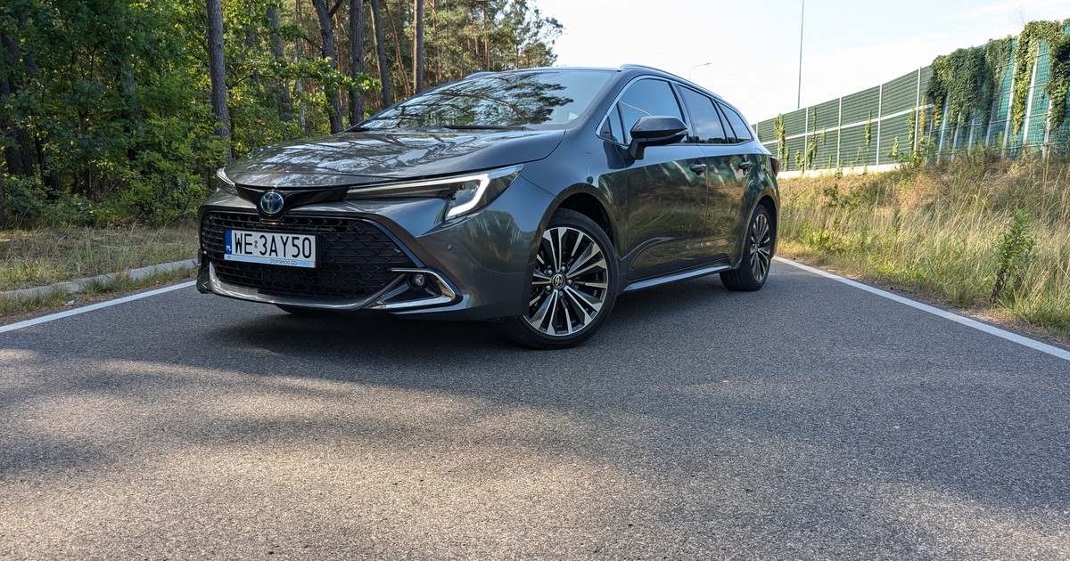Toyota Corolla TS 1.8 Hybrid Style