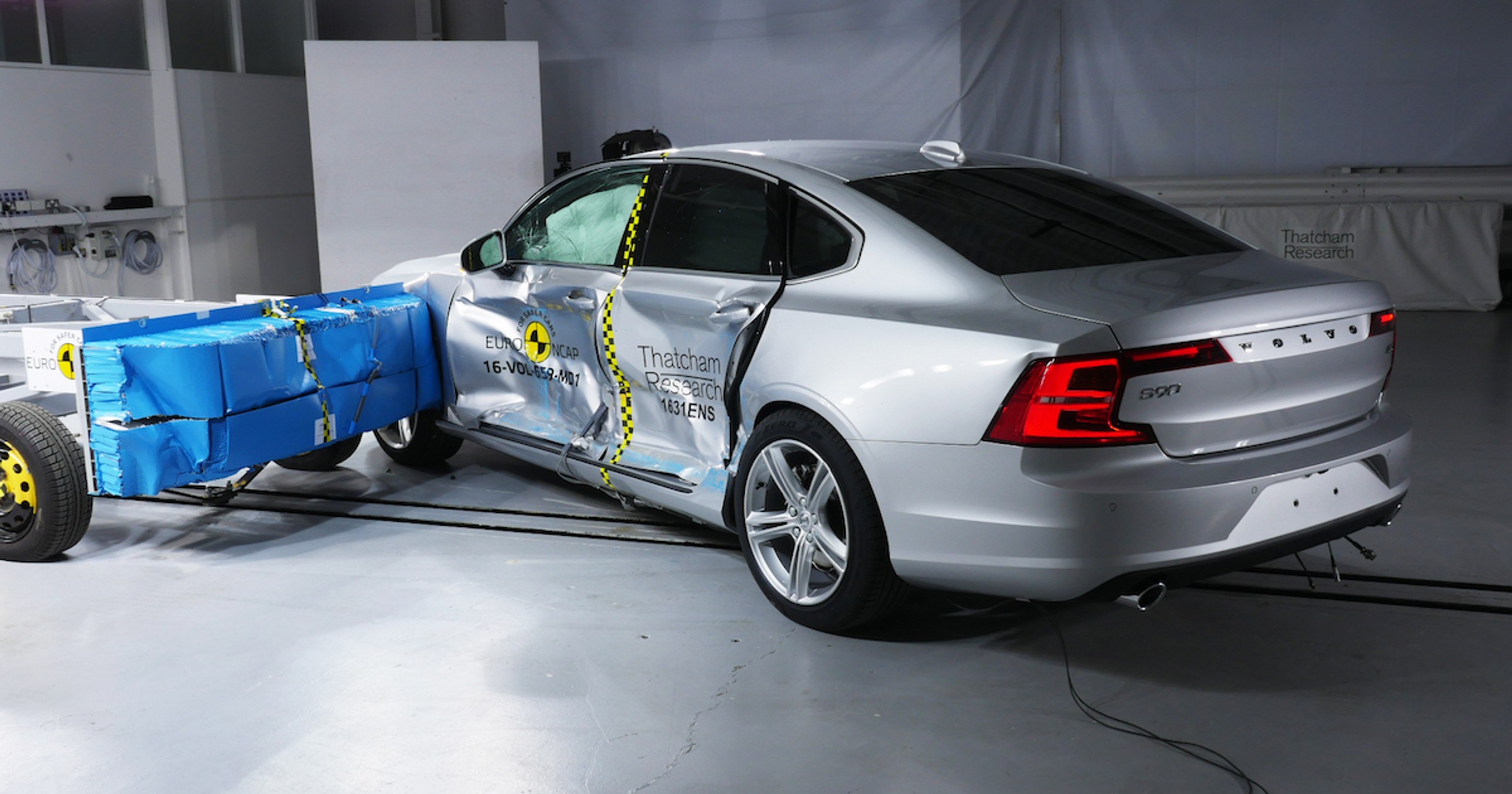 Volvo S90/ - test zderzeniowy Euro NCAP