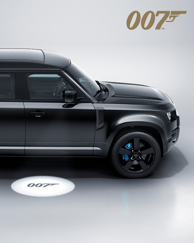 Land Rover Defender V8 Bond Edition
