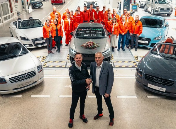 Audi TT oficjalnie przeszło na emeryturę. Przegrało z modą na SUV-y
