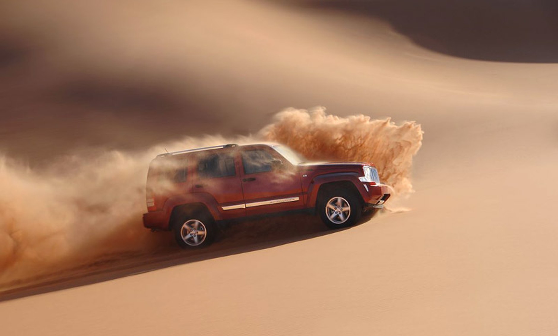 Jeep Cherokee na trasie Dakaru – pierwsze wrażenia z jazdy