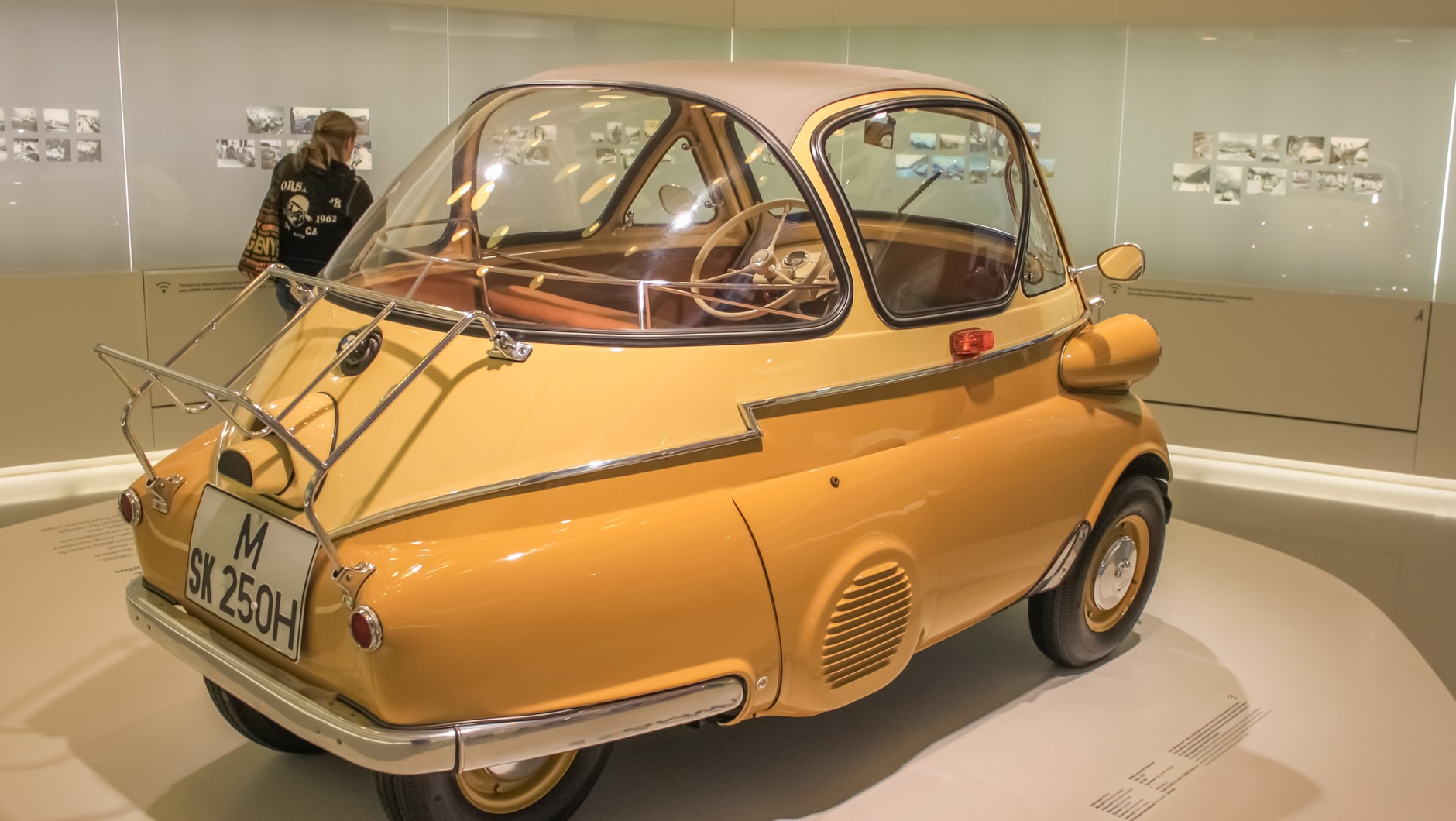 Model Isetta znajdujący się w monachijskim muzeum BMW