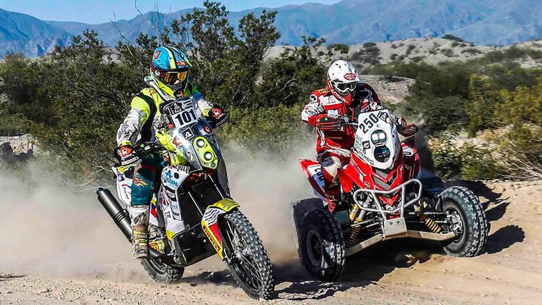 Rafał Sonik na trasie 39. Rallye Dakar