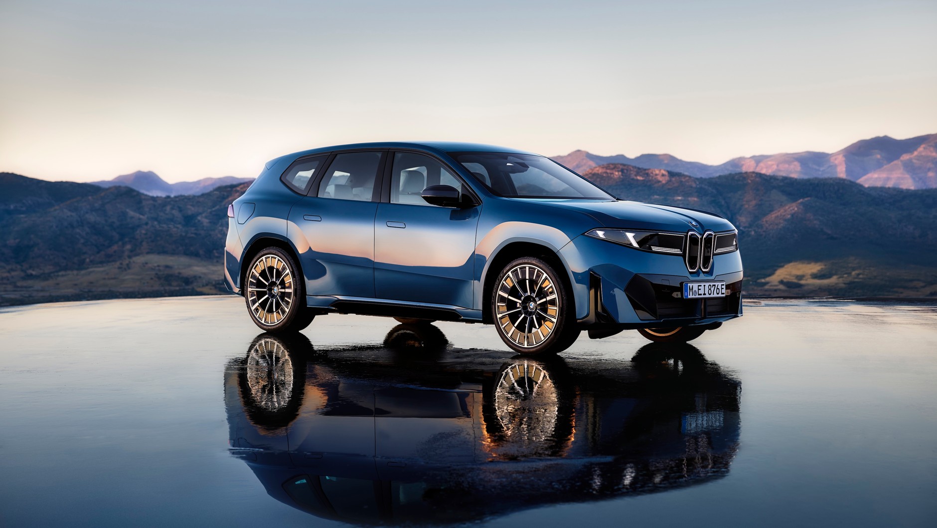BMW iX3