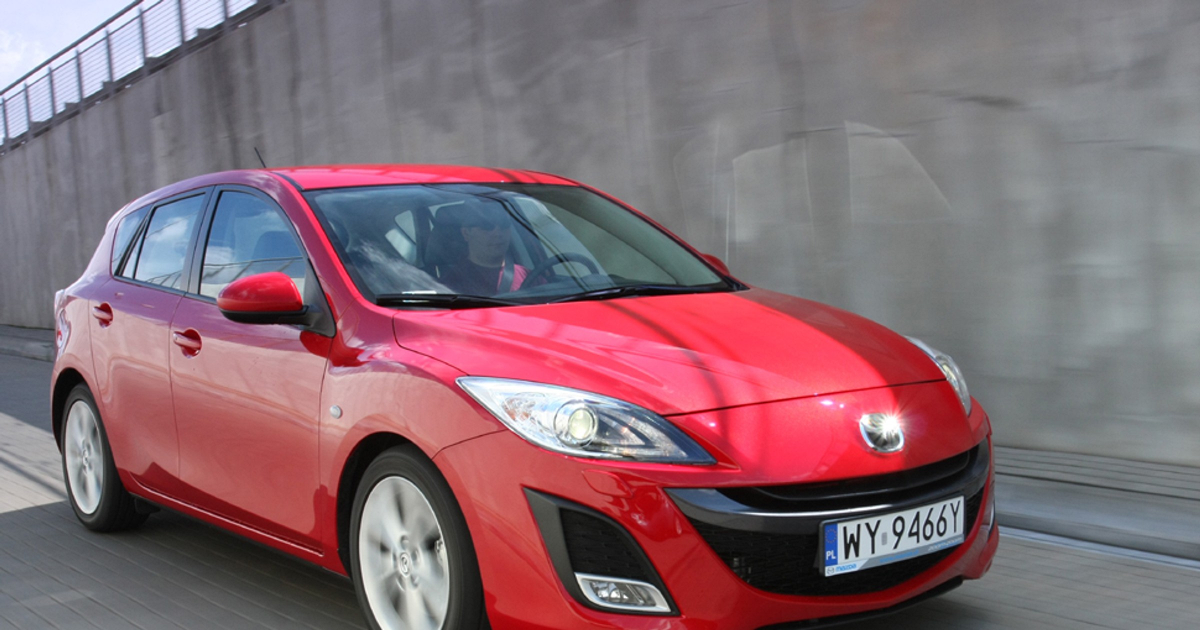 Mazda 3 2.0: Trójka w pikantnym opakowaniu
