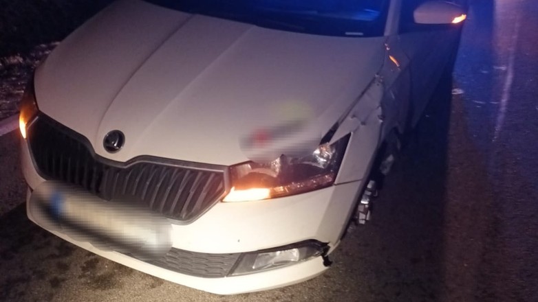 Jechał na samej feldze. Był tak pijany, że nawet nie zauważył