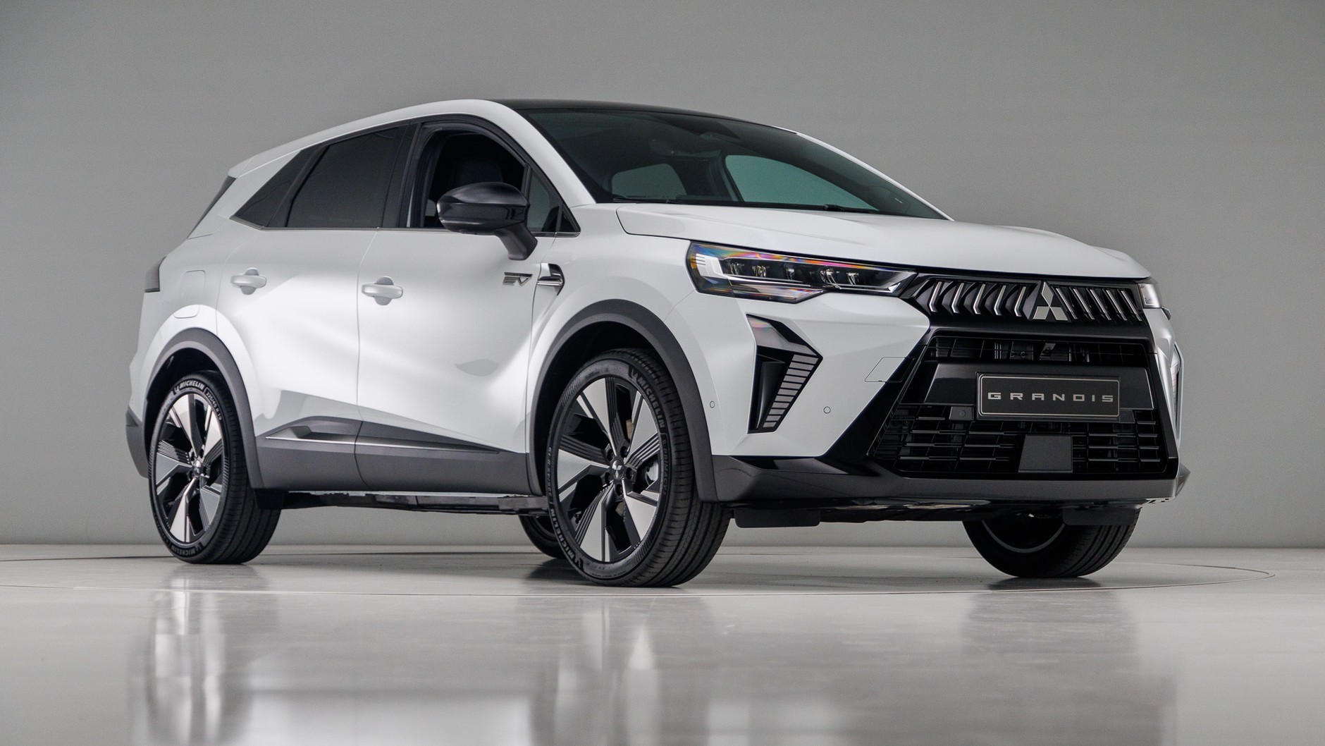 2025 Mitsubishi Grandis