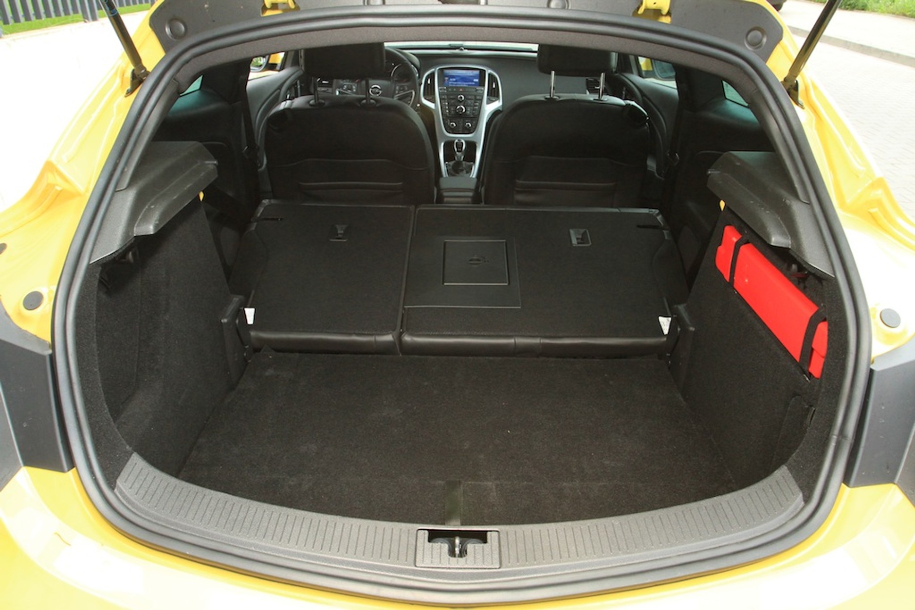 Opel Astra GTC 2.0 CDTI test