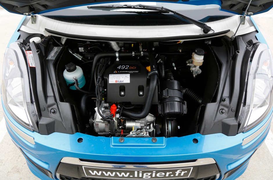 Ligier JS50