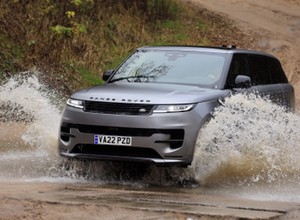Range Rover Sport – nie boi się wody ani błota