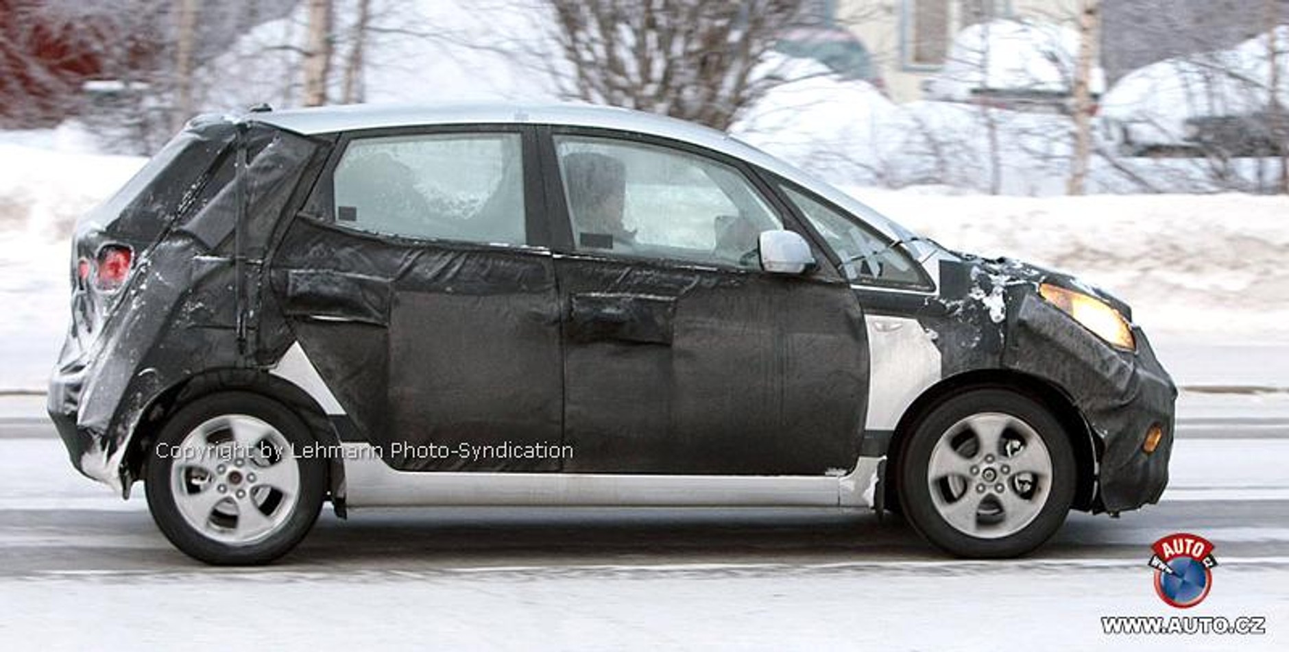 Genewa 2009: studyjna Kia MPV - nowe auto z Noszowic?