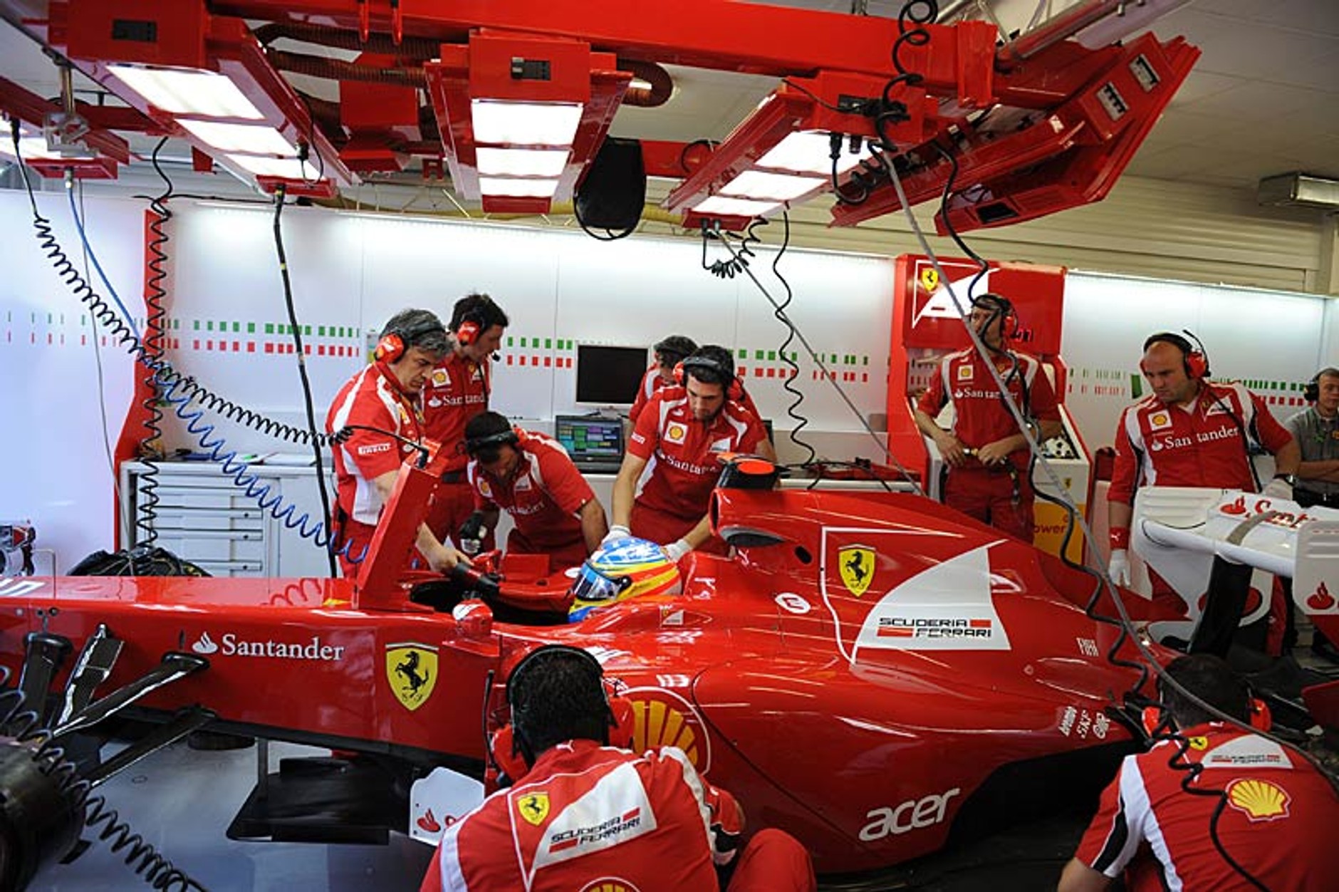 Grand Prix Europy 2011: Vettel przed Alonso i Webberem (relacja, wyniki)