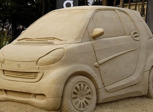 Smart: 900 dilerów chce sprzedawać nowy mikrosamochód Amerykanom
