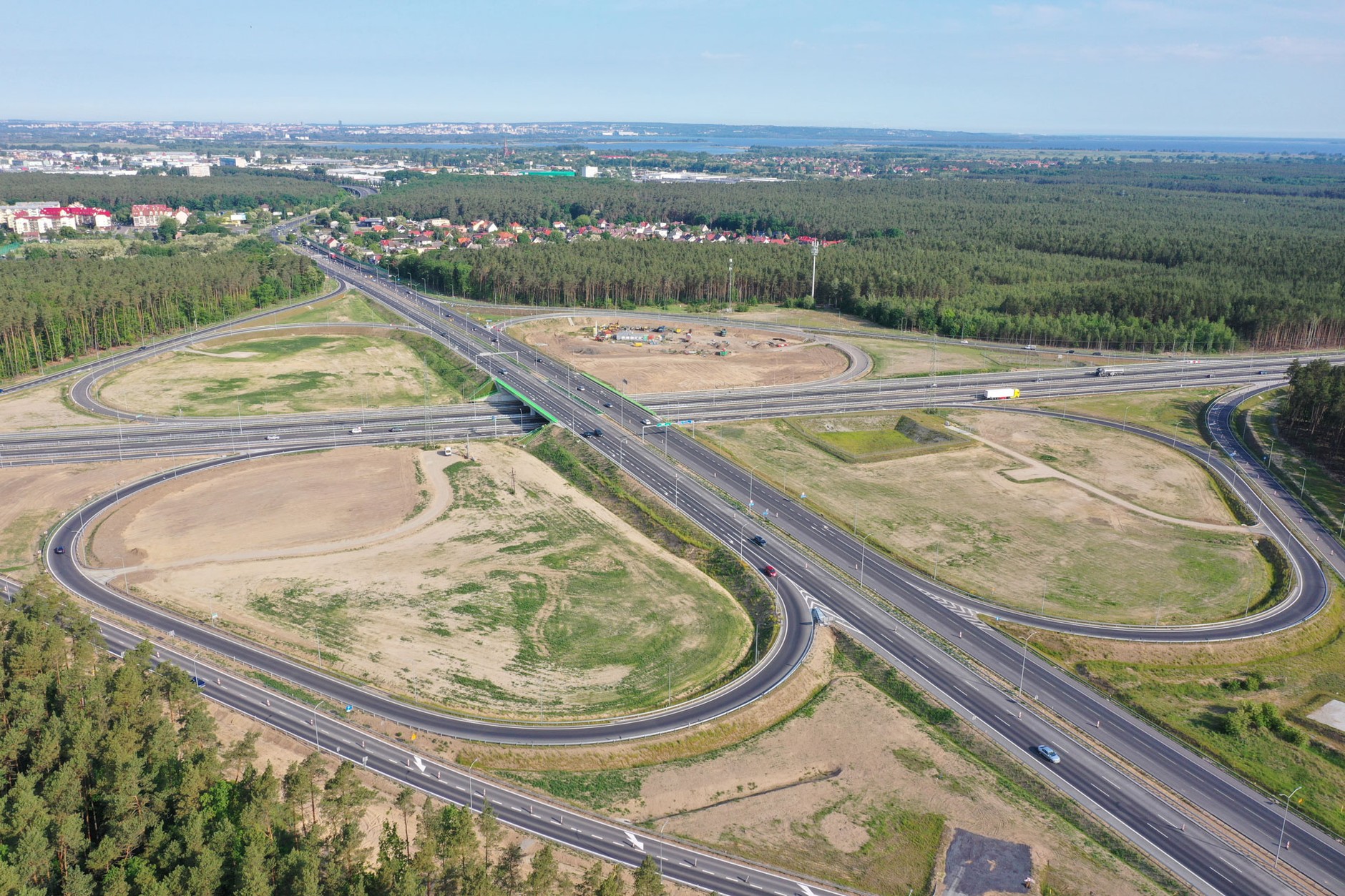 Węzeł na połączeniu autostrady A6 i drogi krajowej 10