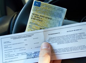 Sprawdziliśmy o ile podrożały polisy OC i AC!