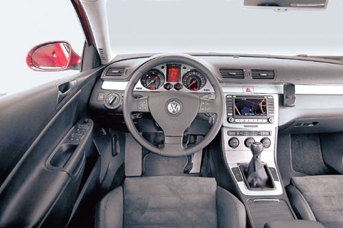 Vw Passat, Volvo S60, Toyota Avensis, Peugeot 407 - Starcie diesli o dużej mocy