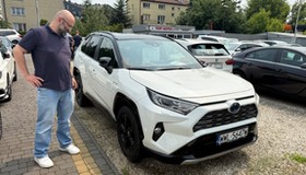Toyota RAV4 sprowadzona z Włoch – rocznik 2019, przebieg 85 tys. km, cena 115 tys. zł