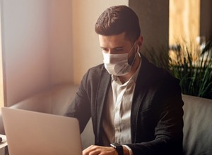 Sprawy urzędowe, zakupy, eksploatacja – co możesz załatwić zdalnie i bezpiecznie?