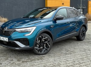 Renault Arkana E-Tech. Francuski, hybrydowy crossover z jedną denerwującą cechą