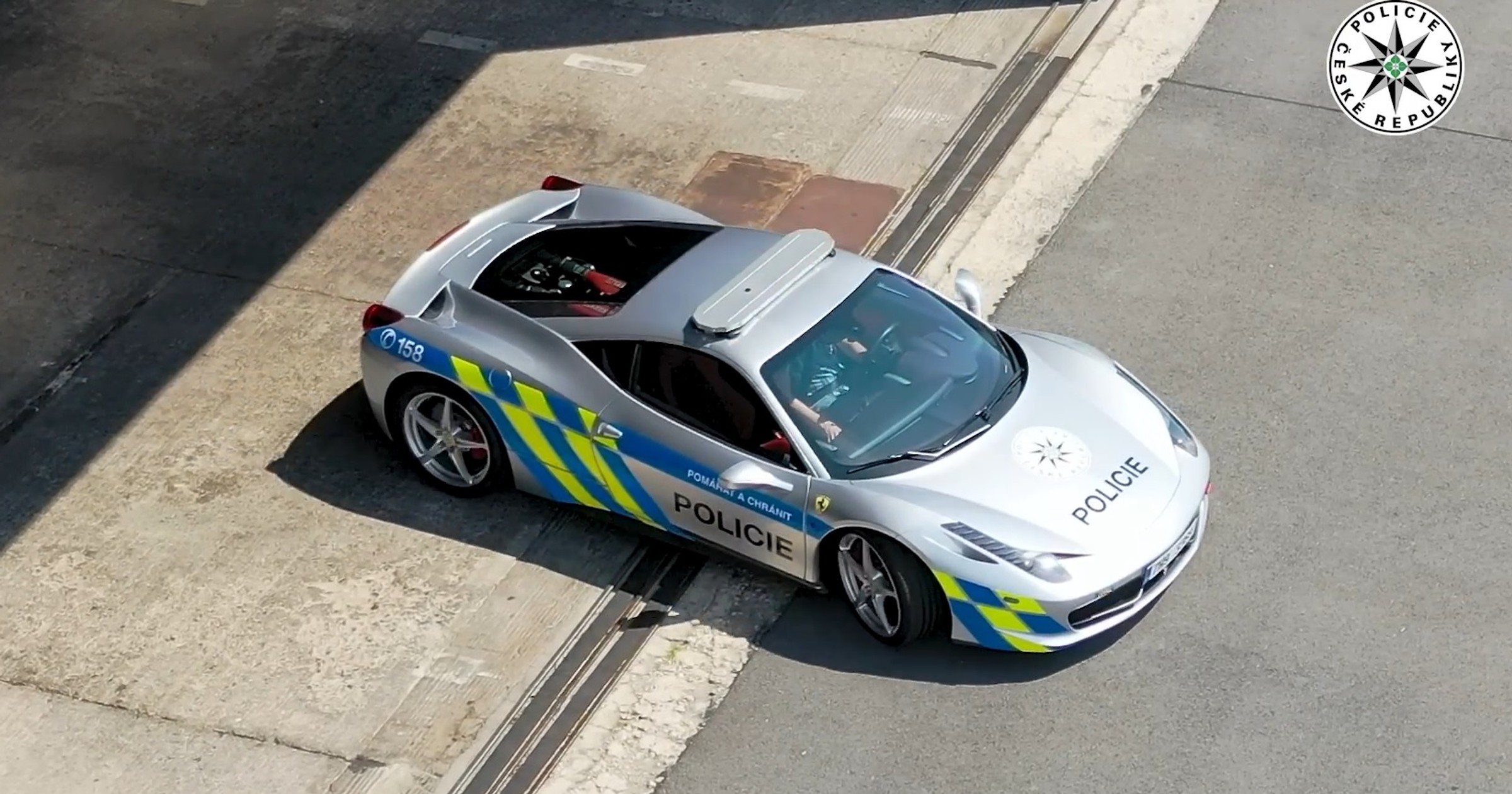Czescy policjanci ujawnili, ile kosztuje ich utrzymanie Ferrari 458 Italia